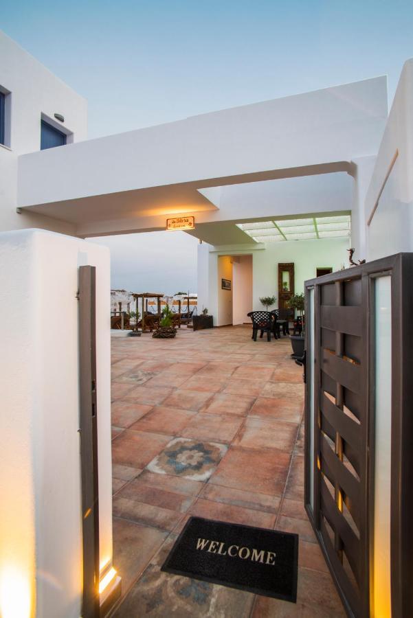 La Belle Vie - Santorini - Adults Only Apartment Kamari  Exterior photo