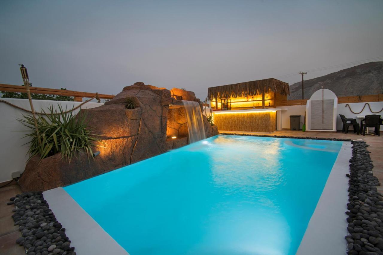 La Belle Vie - Santorini - Adults Only Apartment Kamari  Exterior photo
