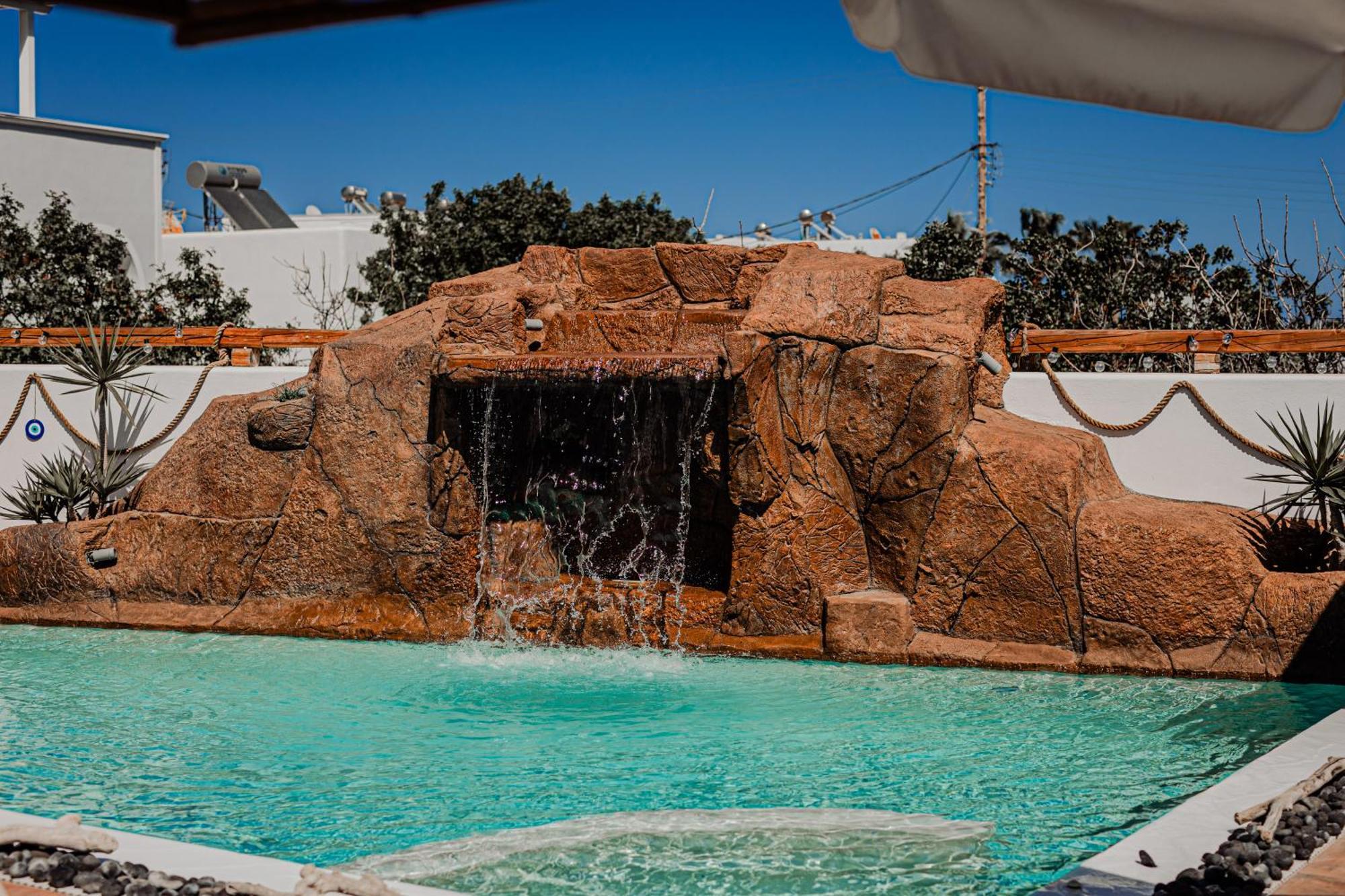 La Belle Vie - Santorini - Adults Only Apartment Kamari  Exterior photo